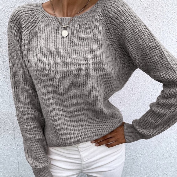 Cozy Grey Floral Embroidered Oversized Lace Sweater - Picture 6 of 7